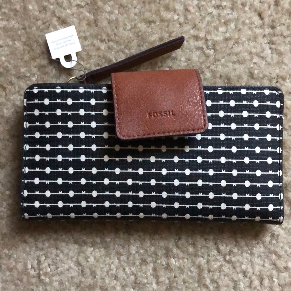 Brand new navy fossil wallet
